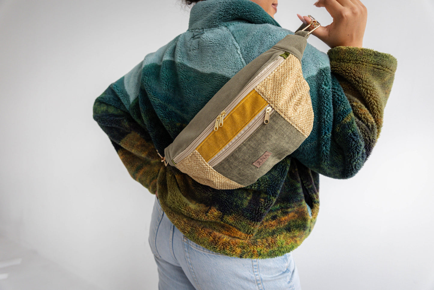 JUNA Daily - Amber Olive