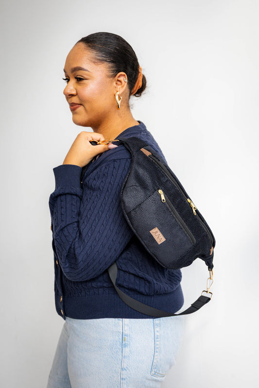 JUNA Daily - Deep Black